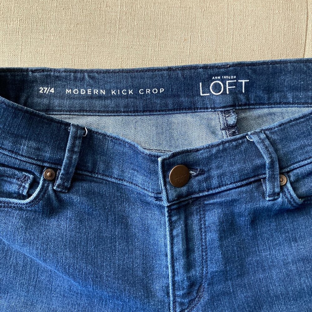 Ann Taylor LOFT Modern Kick Crop Jeans- 27/4
